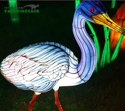 Kauniit lomavalonäyttelylyhdyt